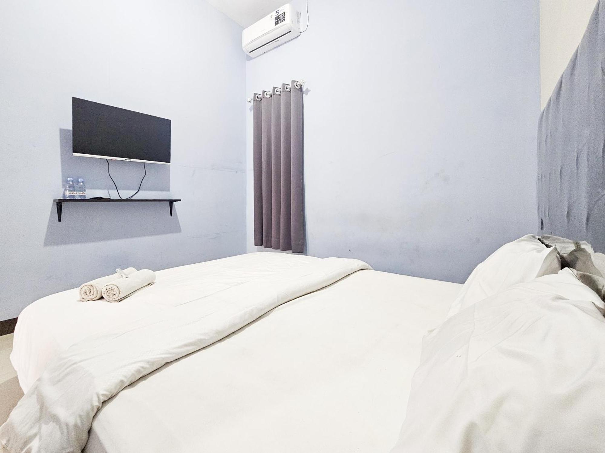 Sido Joyo Near Sunrise Mall Mitra Reddoorz