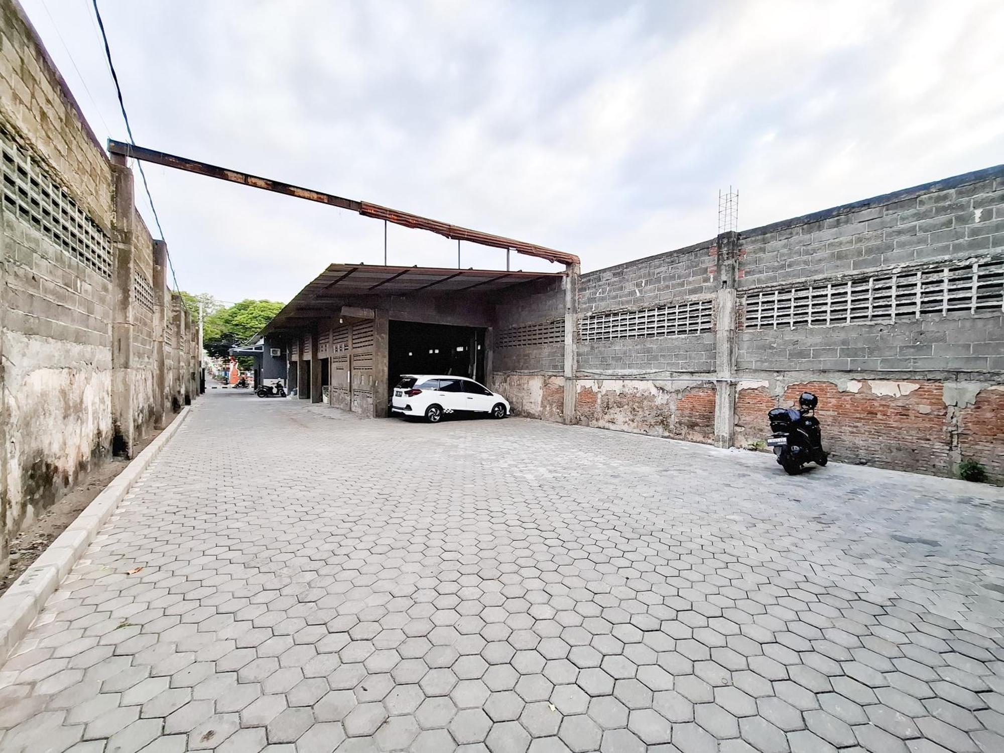 Sido Joyo Near Sunrise Mall Mitra Reddoorz 2* Mojokerto